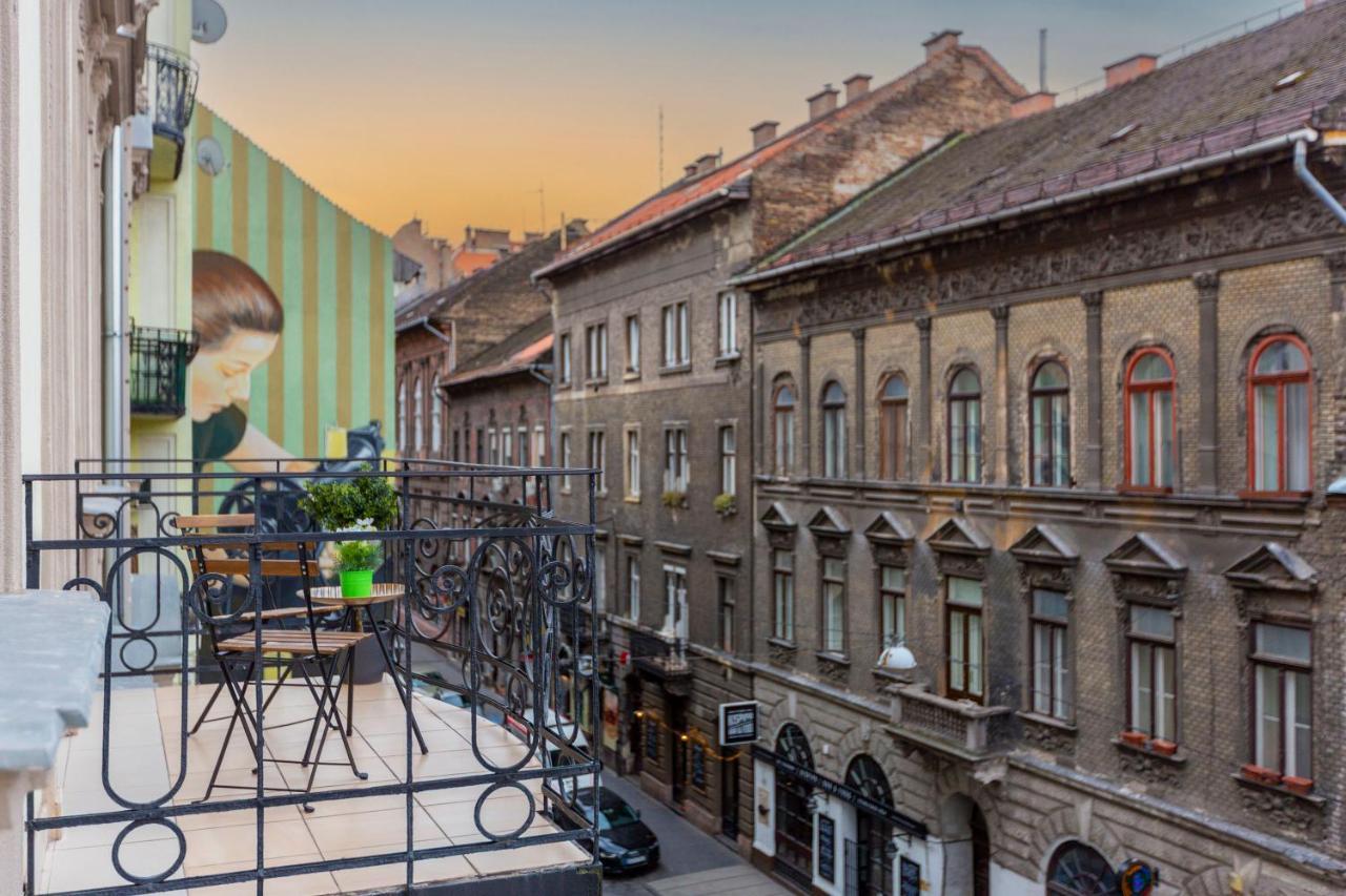 Deluxe Akacfa Apartments In The Heart Of Budapesta Exterior foto