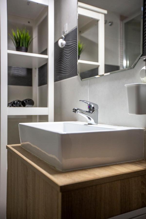 Deluxe Akacfa Apartments In The Heart Of Budapesta Exterior foto